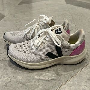 Veja Marlin V-Knit Sneakers Chalk-Black- Ultraviolet Women's US 7 EU 38